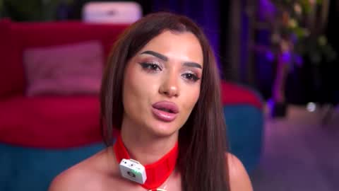 Chloe online show from February 27, 10:37 am