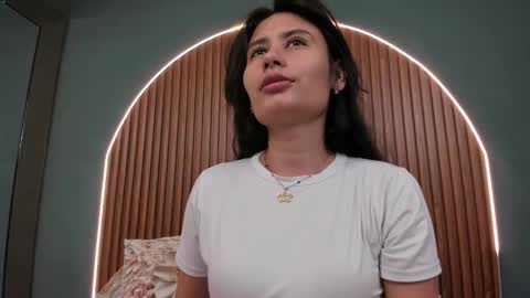 Naye  online show from November 11, 3:46 am