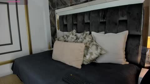    online show from February 5, 11:35 am