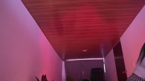 Nefertari online show from March 8, 4:11 pm