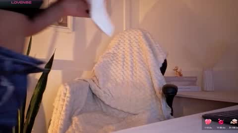 Hellen online show from March 16, 8:57 pm