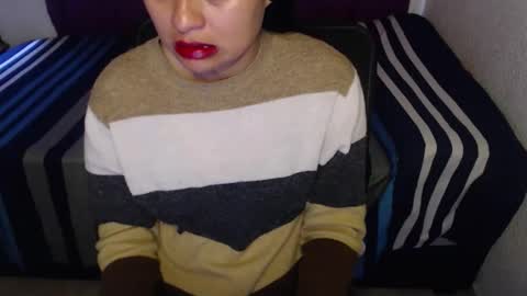 Snapshot of negrita_25 chatting on October 5, 11:48 am Zoe online show from October 5, 11:48 am