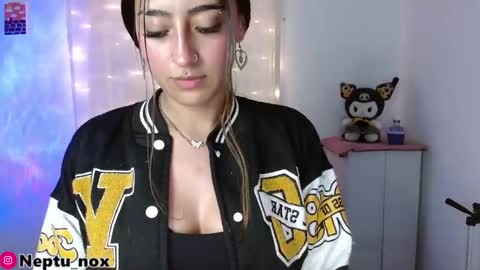 Neptu noxx online show from January 14, 11:16 pm