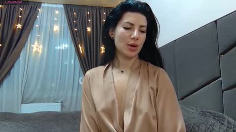 Nessy online show from December 2, 7:49 pm