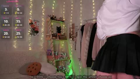 Alaska or Alya online show from April 11, 8:45 pm