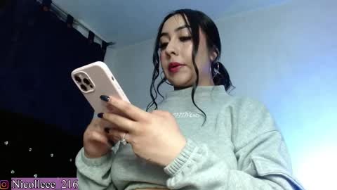 Nicolle online show from April 14, 7:47 pm