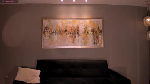 Call me Nia  online show from March 13, 4:03 am