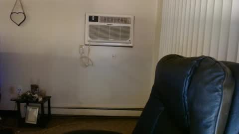 Snapshot of niccibaby chatting on February 2, 12:40 am Nicci babyyy online show from February 2, 12:40 am