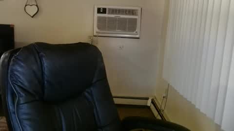 Snapshot of niccibaby chatting on February 28, 11:47 am Nicci babyyy online show from February 28, 11:47 am