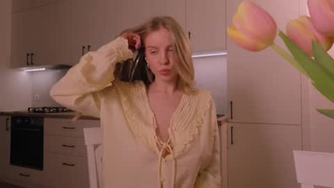 Nicka Cherie online show from March 1, 7:13 pm