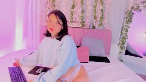 nicky_bonny18 online show from January 14, 12:32 pm