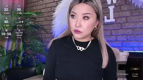 Nicky online show from November 23, 2:41 pm