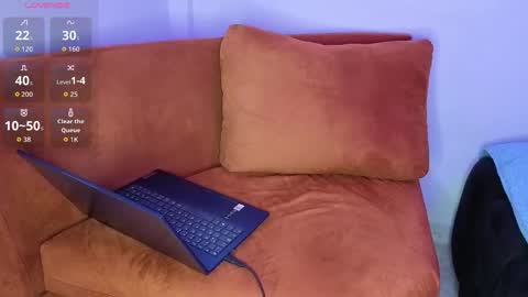 Nicolle online show from December 19, 2:16 am