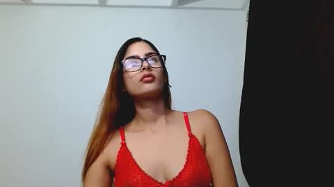 Nicol online show from February 26, 9:36 pm