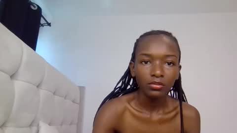 nicole161117 online show from February 3, 7:46 am