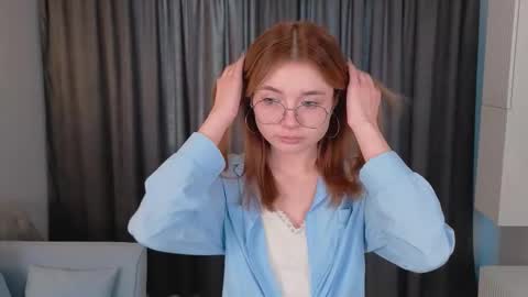 Nicole online show from October 15, 6:05 am