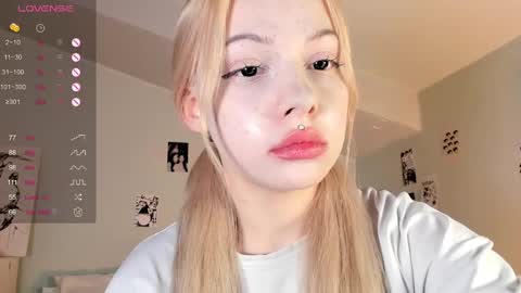 Mary online show from February 21, 9:32 pm