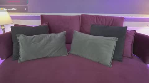 Nicole Crawft online show from October 9, 8:13 pm