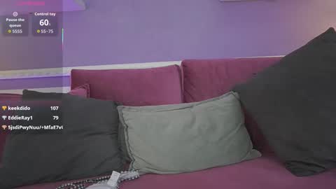 Nicole Crawft online show from October 3, 8:14 pm