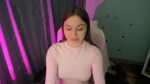 Nicole online show from November 18, 3:24 pm