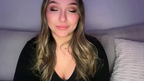 nicolelovesyou444 online show from April 1, 12:28 pm