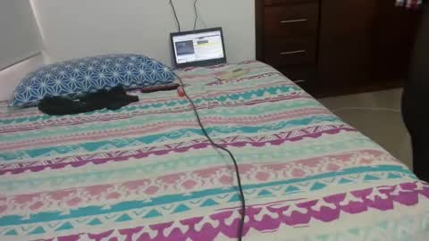 Snapshot of nicolett_aa chatting on February 21, 6:04 pm Nicolett online show from February 21, 6:04 pm