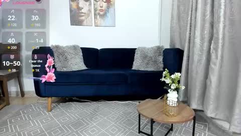 Snapshot of nicollelima chatting on October 22, 11:32 pm Nicolle Lima online show from October 22, 11:32 pm