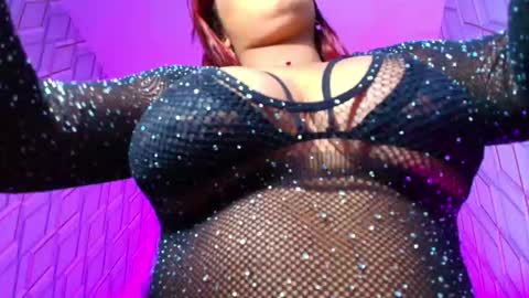 Nicolle Miley online show from October 1, 5:23 am