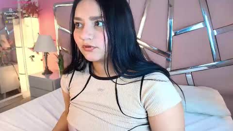 nicollevsconttei online show from February 3, 5:17 pm