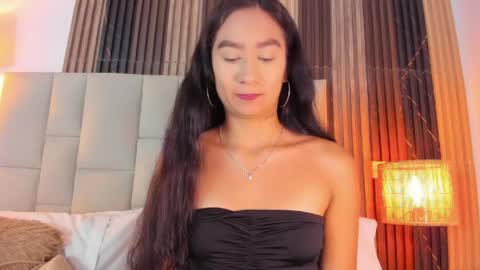 NICOL online show from April 9, 11:15 am