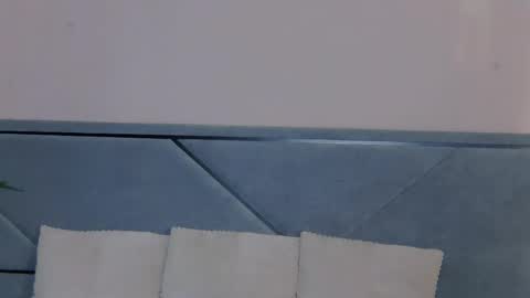 NicolRos online show from March 26, 2:52 pm