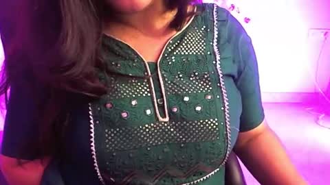Snapshot of nightqueen107446 chatting on February 14, 6:12 am nightqueen107446 online show from February 14, 6:12 am