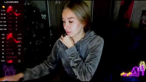 nigo_nika online show from December 27, 1:07 pm