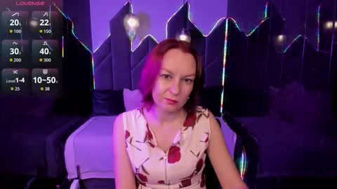 Snapshot of nika_gentle chatting on October 20, 5:32 am Nika online show from October 20, 5:32 am