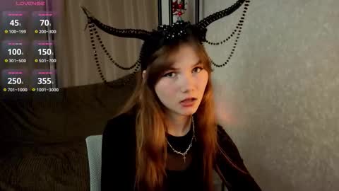 Snapshot of nika_omg chatting on October 31, 9:08 pm Nika online show from October 31, 9:08 pm