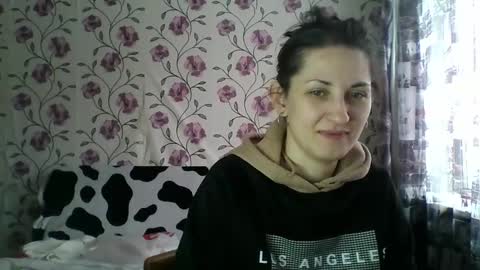 nika_smily online show from November 28, 4:37 am