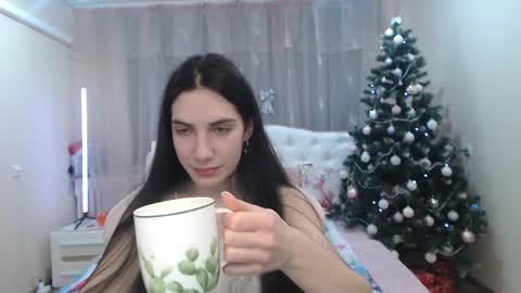 nikastarkk online show from December 23, 1:42 am