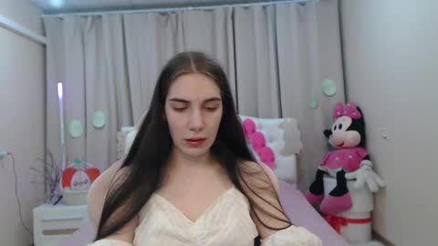 nikastarkk online show from April 5, 6:51 pm