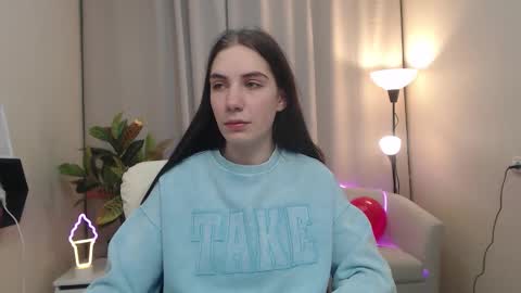 nikastarkk online show from February 17, 8:52 pm