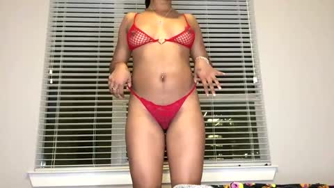 NikkiB online show from December 3, 2:45 am