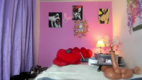 NikkiFox online show from April 1, 12:17 pm