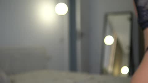 Nicole online show from November 13, 7:29 am