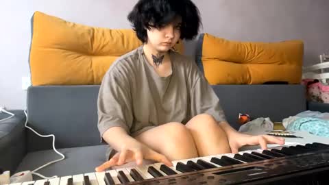 Snapshot of nikoli_naw chatting on January 9, 7:31 am nikoli_naw online show from January 9, 7:31 am