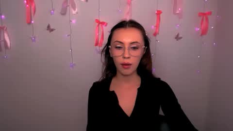 nikonara_ online show from April 15, 12:17 pm