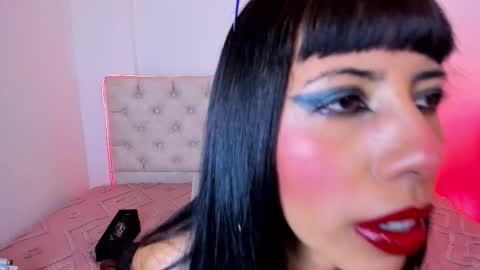 Nina Fox  online show from January 13, 3:49 pm