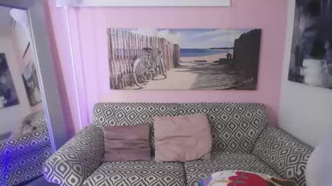 Nina online show from October 15, 2:30 pm