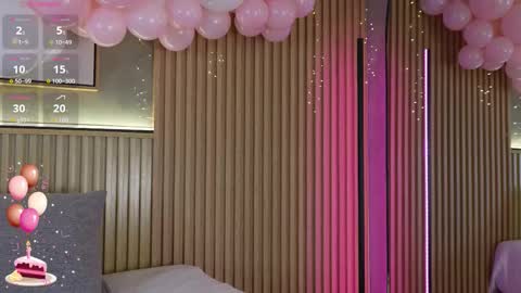 NINA online show from February 13, 1:35 pm