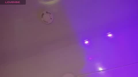 Nina  online show from May 27, 2:30 am