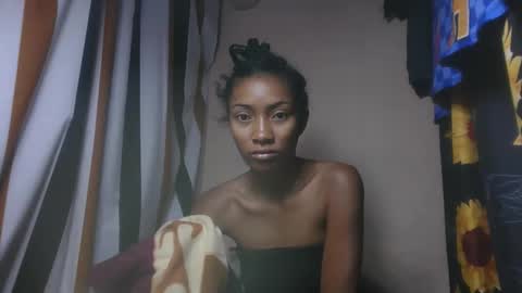 ninaeaa online show from December 14, 2:50 am