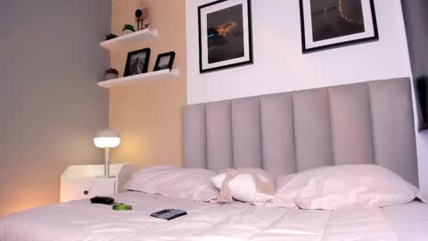 Alisson online show from February 21, 9:00 pm